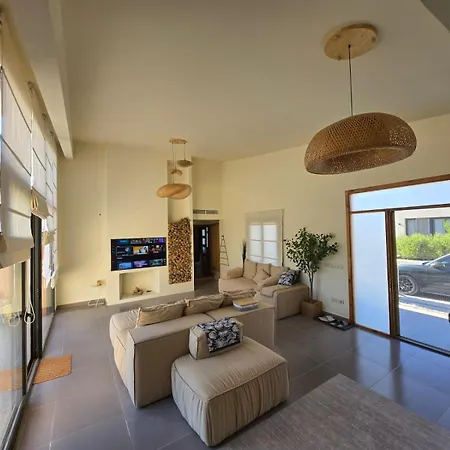 Somabay Beach House BW